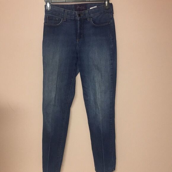 Not your daughters jeans lift tuck tech size 4 - Picture 2 of 9